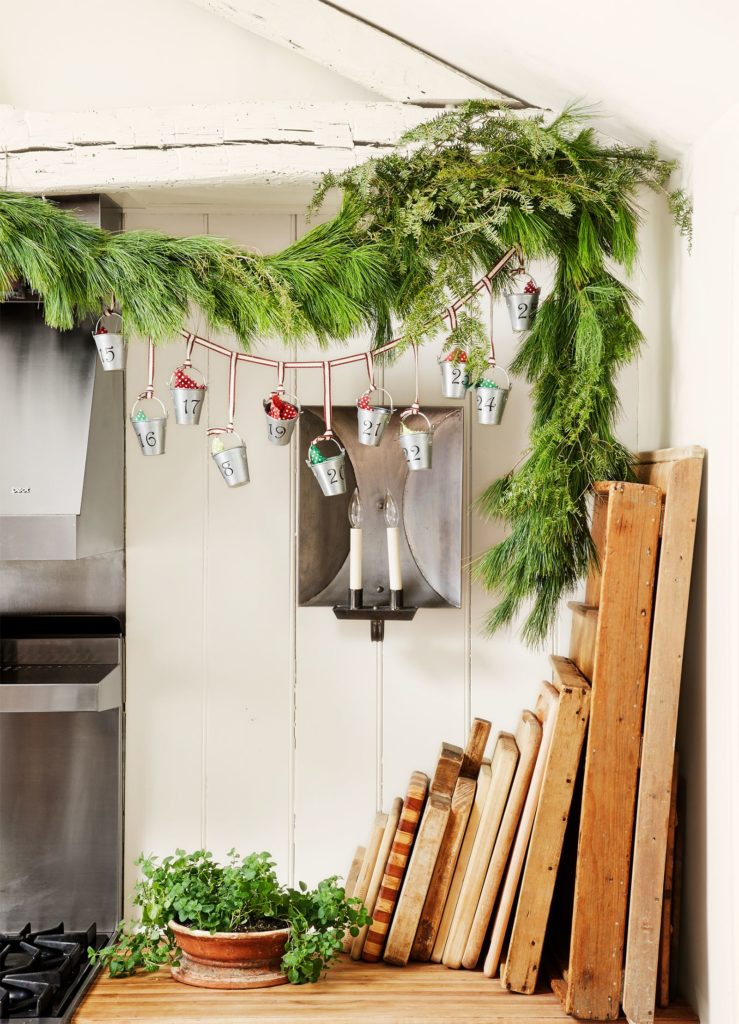 7 DIY Holiday Decorations Ideas To Try this Christmas - Rhodium Floors